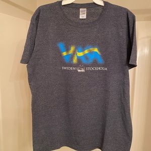 Unisex Sweden tee shirt